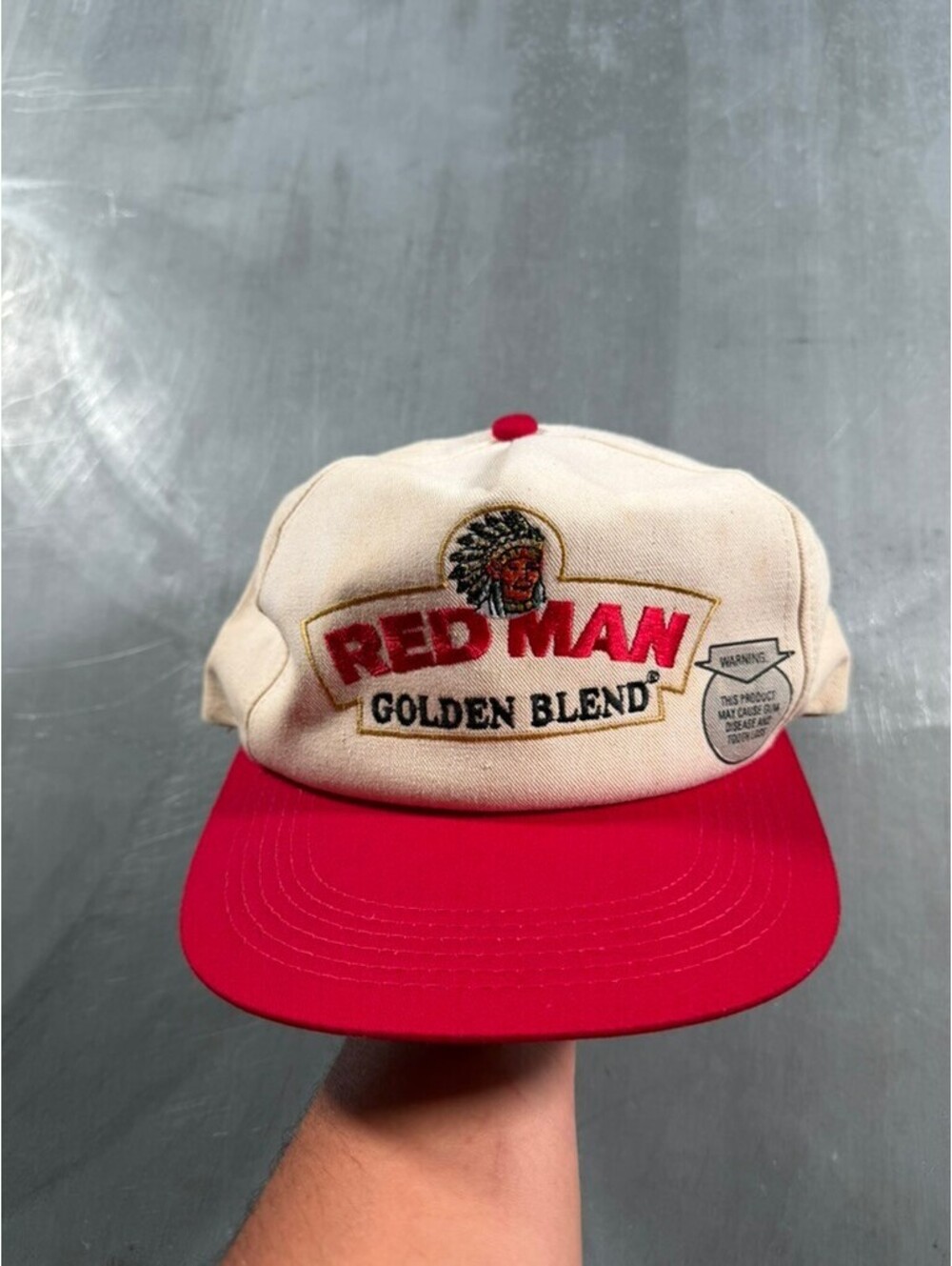 VINTAGE RED MAN HAT